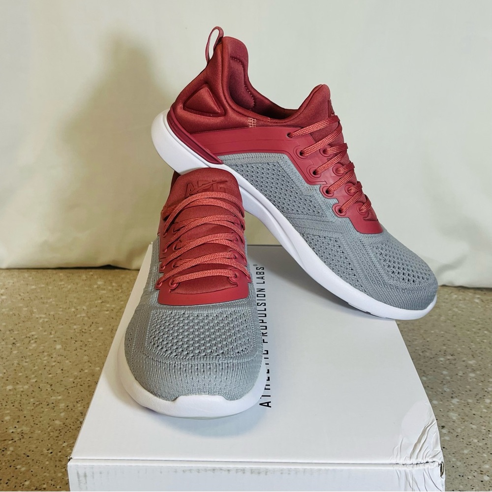 New Men’s APL TechLoom Tracer Size 7.5 Athletic Propulsion Labs in Cedar/Cement